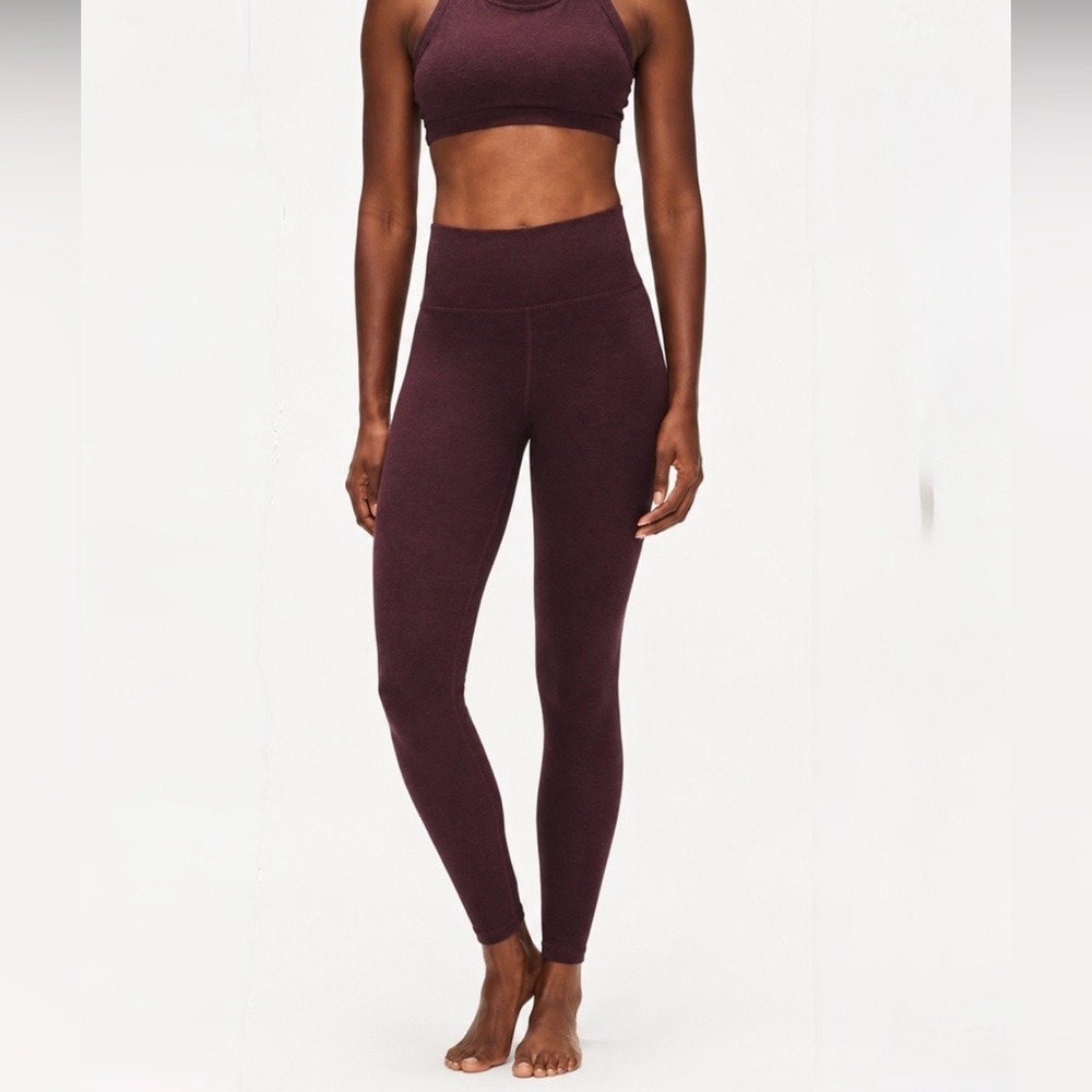 Vuori Heathered Elevation Performance Leggings Heathered Raisin stash pockets XS